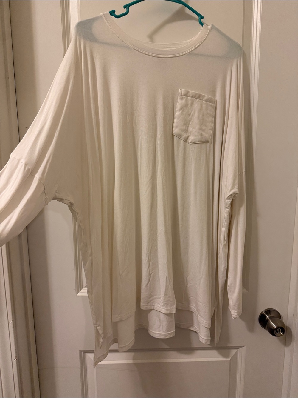 Women’s Long Sleeve Pocket Tee - White